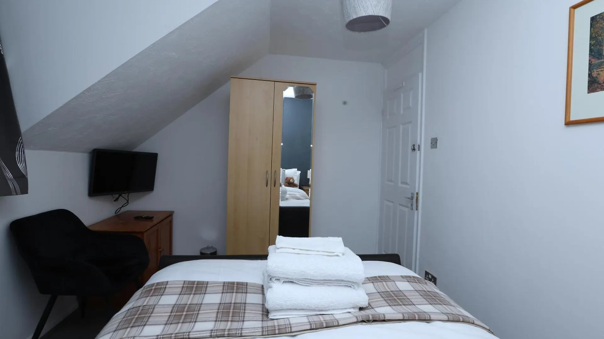 Holiday home Beautiful 4 Bed House In Cul-De-Sac Villa Erith United Kingdom